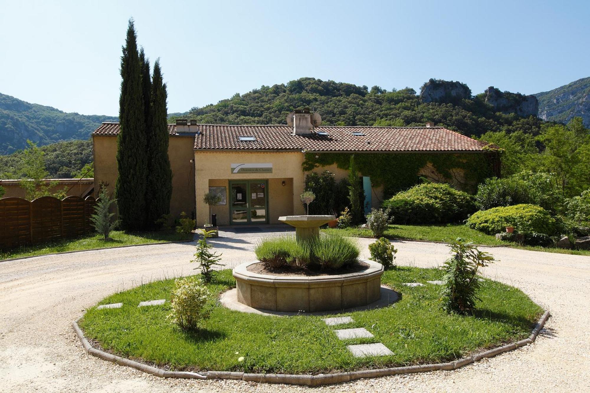 Vacanceole - Le Domaine De Chames - Pont D'Arc Vallon-Pont-dʼArc Dış mekan fotoğraf