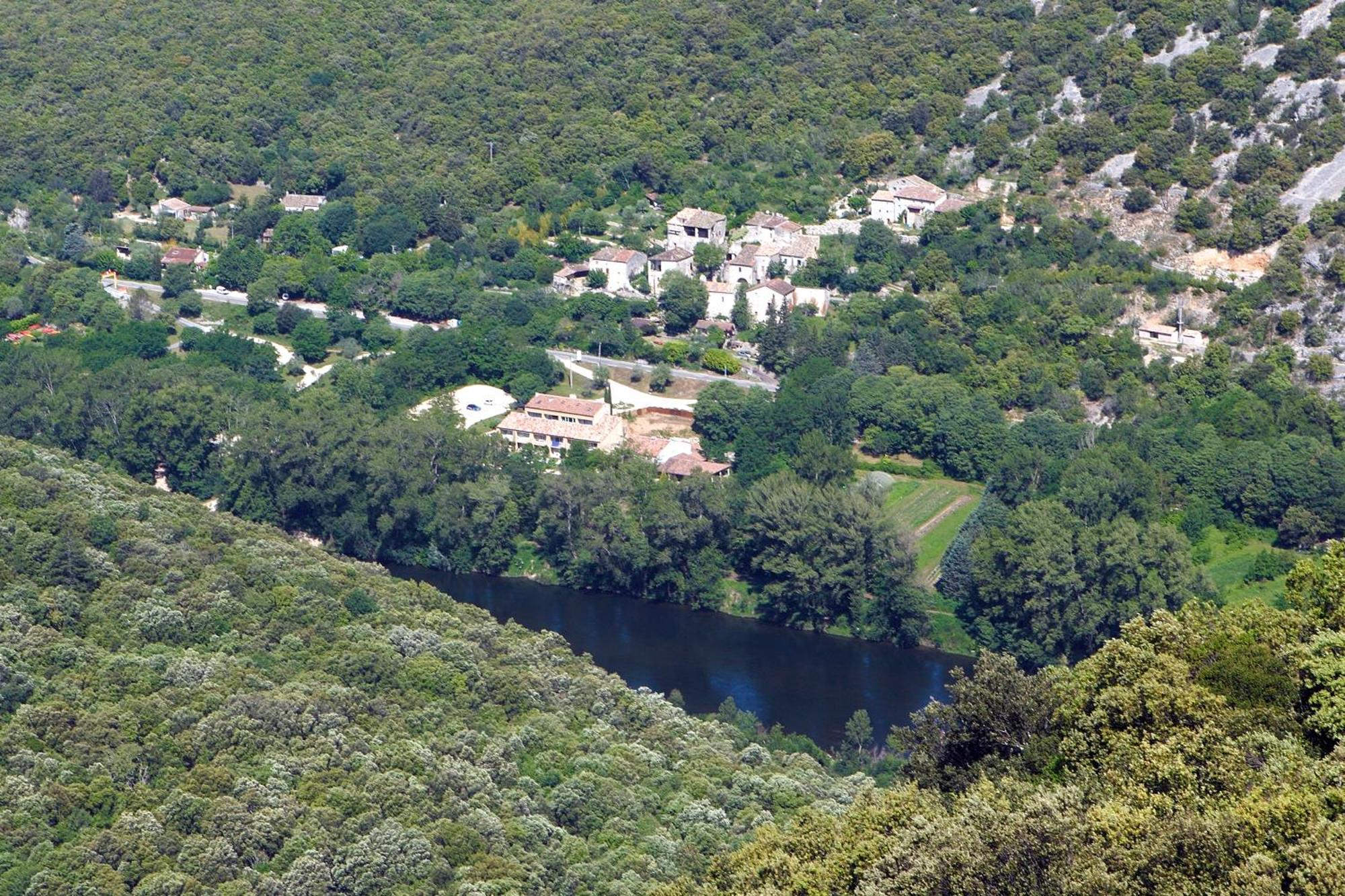 Vacanceole - Le Domaine De Chames - Pont D'Arc Vallon-Pont-dʼArc Dış mekan fotoğraf