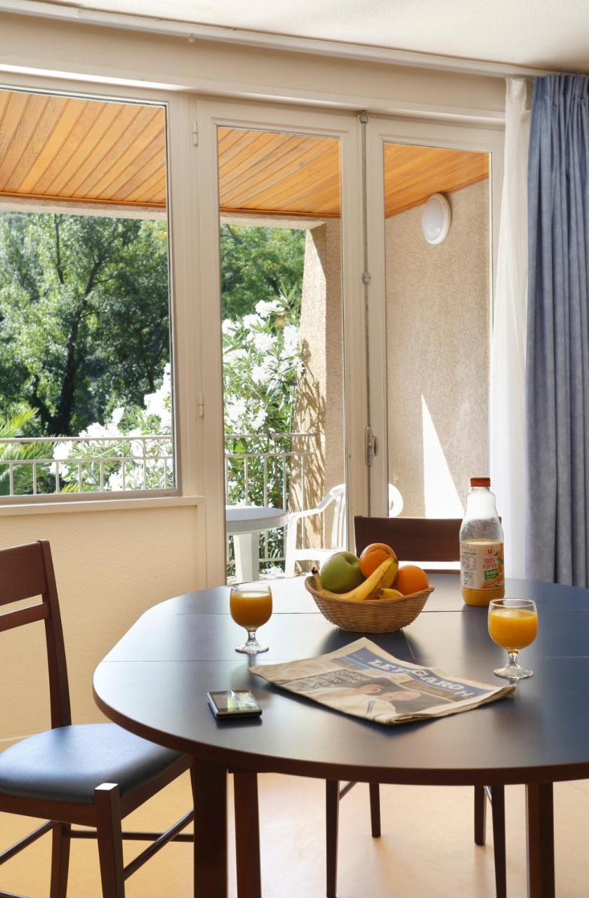 Vacanceole - Le Domaine De Chames - Pont D'Arc Vallon-Pont-dʼArc Dış mekan fotoğraf